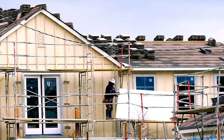 Hạn chế các nhà đầu tư bất động sản lớn có thể đẩy giá nhà tại Mỹ tăng thêm - Ảnh 2.