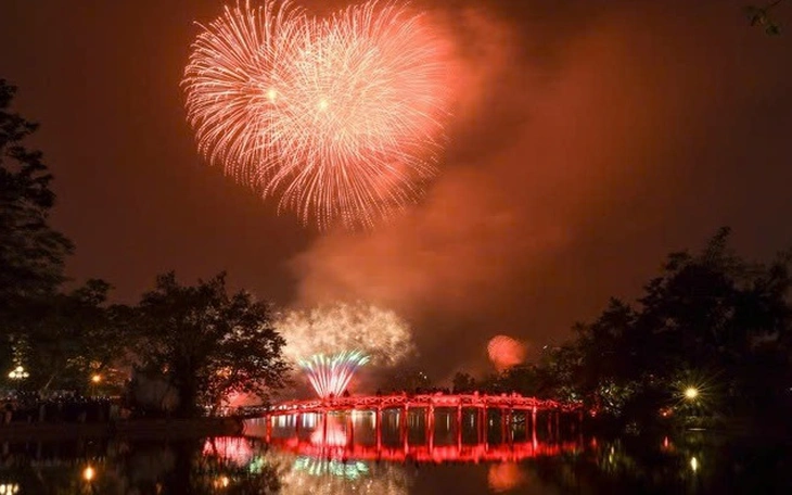 Ghé Quảng Ngãi du lịch Tết, lên Măng Đen, ra Lý Sơn xem bắn pháo hoa đêm giao thừa - Ảnh 4.