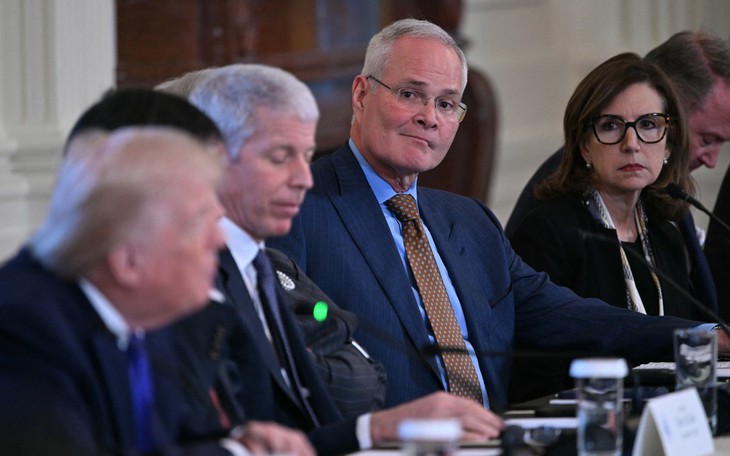 Ông Trump có 'cuộc điện đàm dài' với Tổng thống lâm thời Venezuela - Ảnh 2.