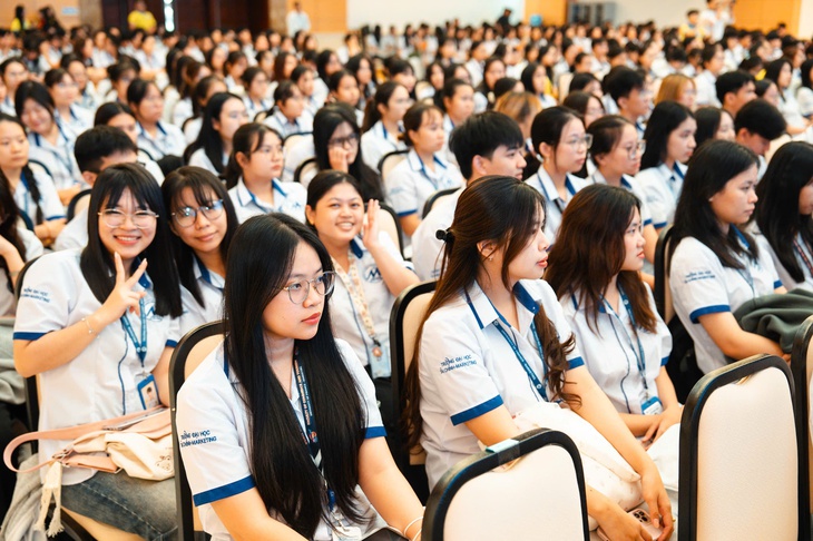 sinh viên - Ảnh 2.