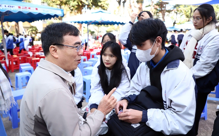 Khi học sinh tiểu học luyện thi IELTS - Ảnh 3.