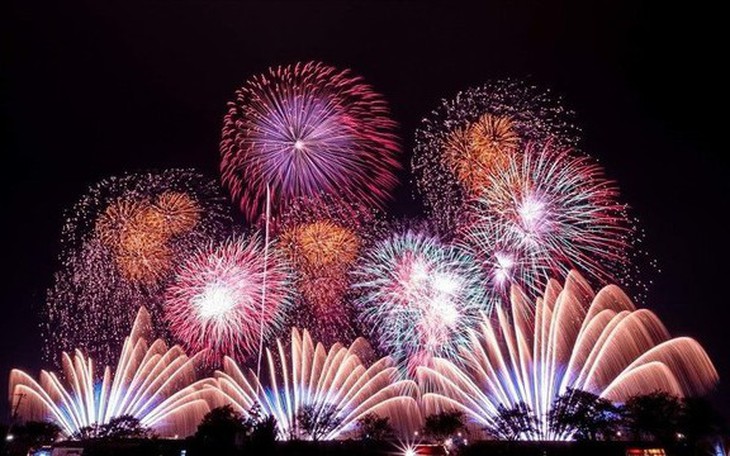 Rừng bằng lăng trên đèo Măng Đen vào mùa thay lá, đẹp như một thước phim - Ảnh 2.