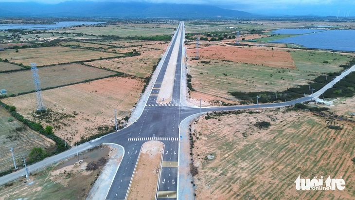 Khánh Hòa - Ảnh 2.