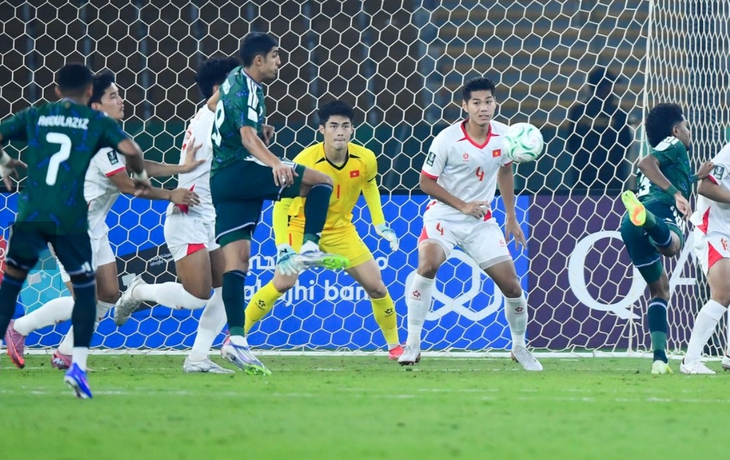 U23 Việt Nam thắng Saudi Arabia, netizen phấn khích: 'Khác Ronaldo mỗi cái quốc tịch' - Ảnh 3.