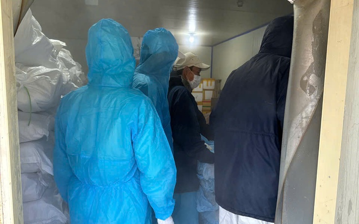 Đồ hộp Hạ Long tạm ngừng sản xuất, người lao động vẫn được hưởng lương  - Ảnh 2.