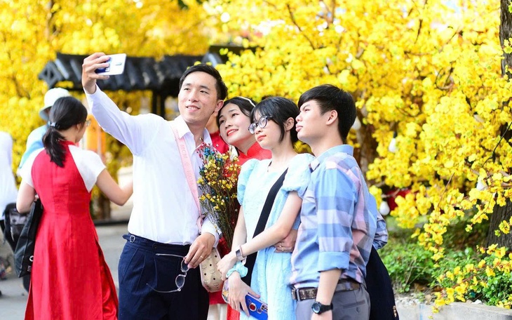 Tết nội hay Tết ngoại: ‘Đồng vợ đồng chồng’, giữ hòa khí dịp Tết đến Xuân về - Ảnh 2.