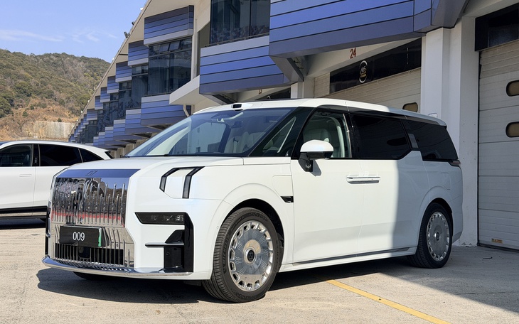 'Ngồi Zeekr 009 sắp về Việt Nam để hiểu vì sao Toyota Alphard sắp có đối thủ đáng gờm' - Ảnh 15.