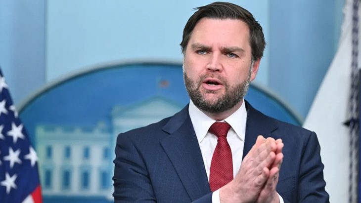 Làm rõ phát ngôn của Phó tổng thống Mỹ: ICE sẽ đi 'từng nhà' để kiểm tra giấy tờ - Ảnh 1.