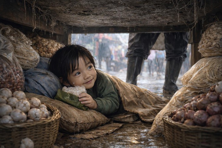 Cung điện cao 1m và vạt áo đẫm mùa xuân - Ảnh 1. mùa xuân - Ảnh 1.