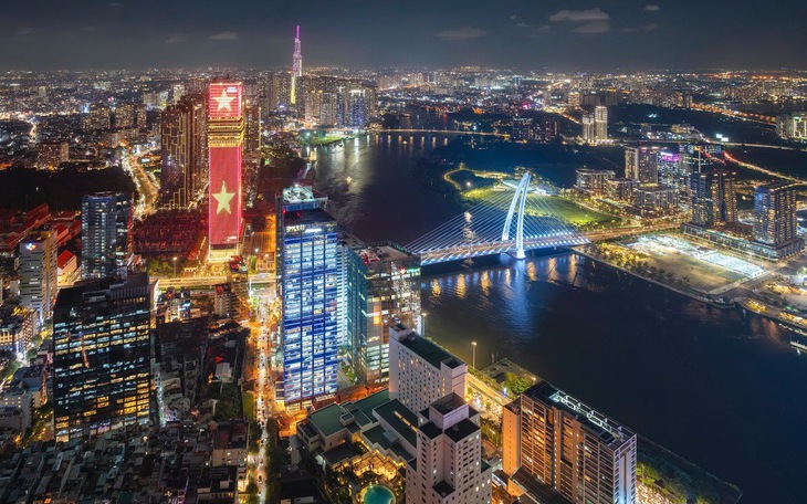 Biệt phái nhiều phó giáo sư, tiến sĩ đến làm việc tại Trung tâm Tài chính Quốc tế tại TP.HCM - Ảnh 2.