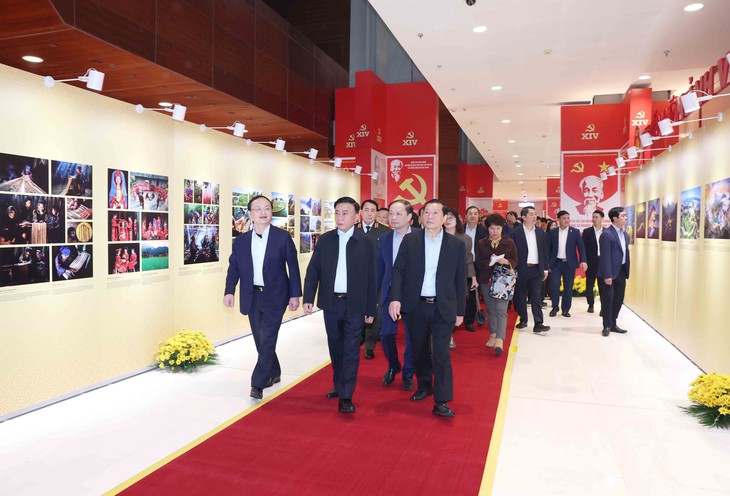 Thường trực Ban Bí thư Trần Cẩm Tú chủ trì sơ duyệt công tác tổ chức phục vụ Đại hội XIV của Đảng - Ảnh 2.