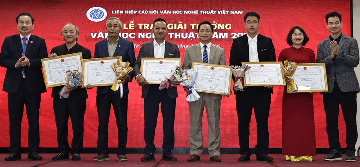 Vì sao Giải thưởng Văn học nghệ thuật năm 2025 trao cho tác phẩm của năm 2024? - Ảnh 3.