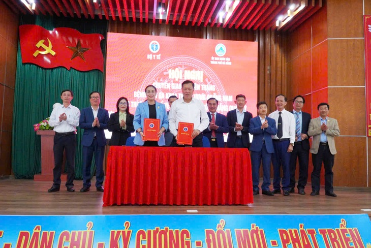 Chuyển giao bệnh viện trực thuộc Bộ Y tế cho UBND thành phố Đà Nẵng quản lý - Ảnh 3.