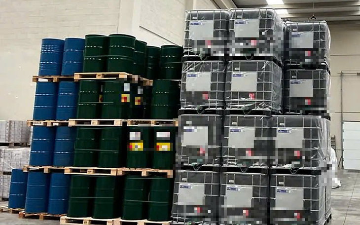 Từ hóa chất, đến vật liệu xây dựng nhập khẩu... cũng mắc kẹt vì chờ văn bản hướng dẫn - Ảnh 3.