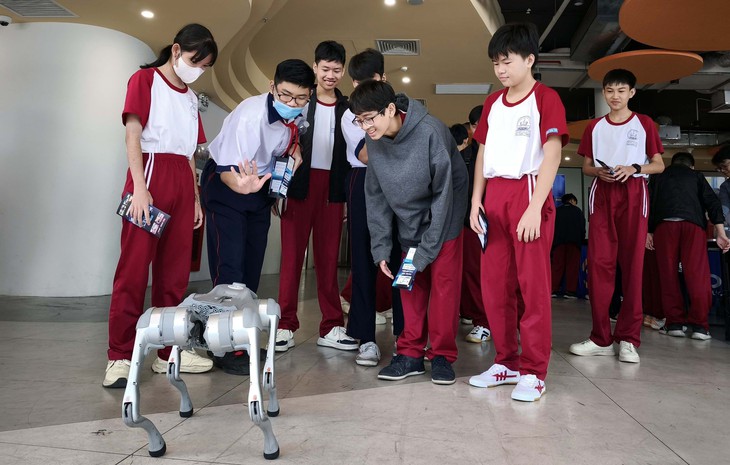 Buổi học giữa không gian sáng tạo - Ảnh 1. sáng tạo - Ảnh 1.