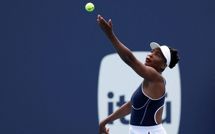 Naomi Osaka gây bão tại giải Úc mở rộng 2026 với bộ trang phục độc lạ - Ảnh 4.