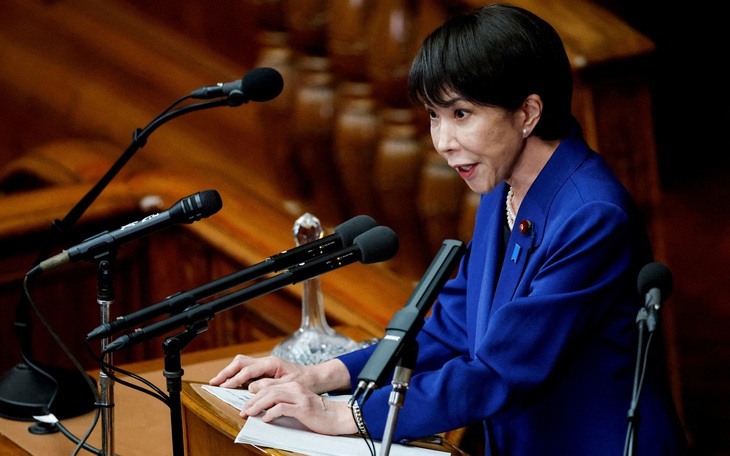 Thủ tướng Nhật Bản tuyên bố tổ chức bầu cử sớm ngày 8-2 - Ảnh 2.