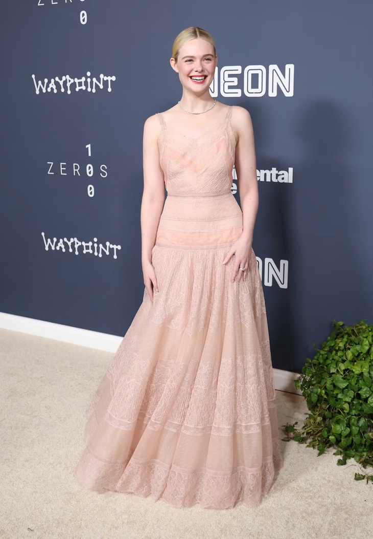 Elle Fanning - Ảnh 8.