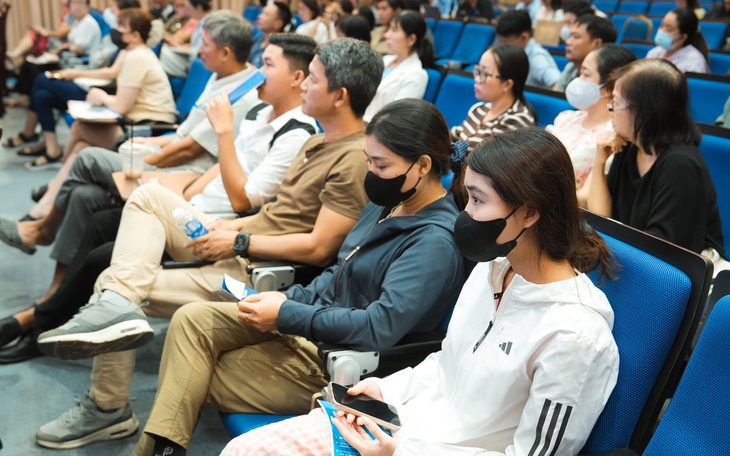 Giai đoạn đầu áp dụng thuế kê khai, cơ quan thuế không đặt nặng việc kiểm tra, xử phạt - Ảnh 1.