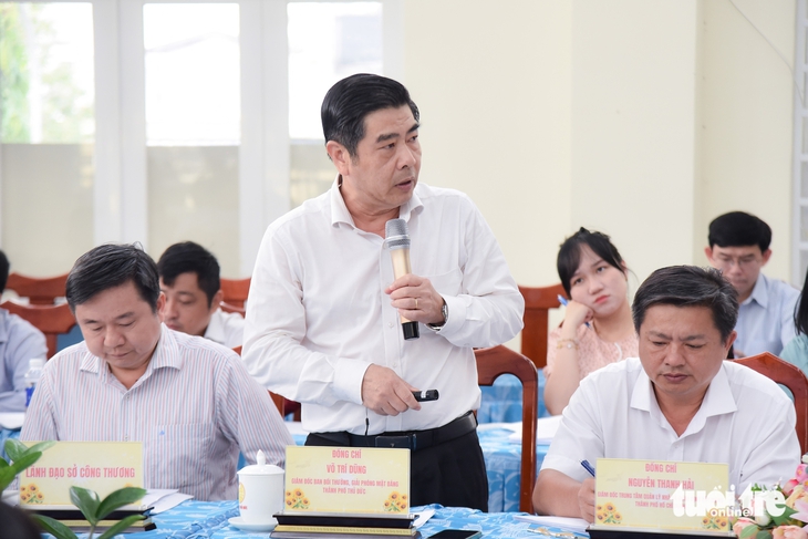 Phó chủ tịch Hoàng Nguyên Dinh thị sát tiến độ giải phóng mặt bằng làm vành đai 2 TP.HCM - Ảnh 2.