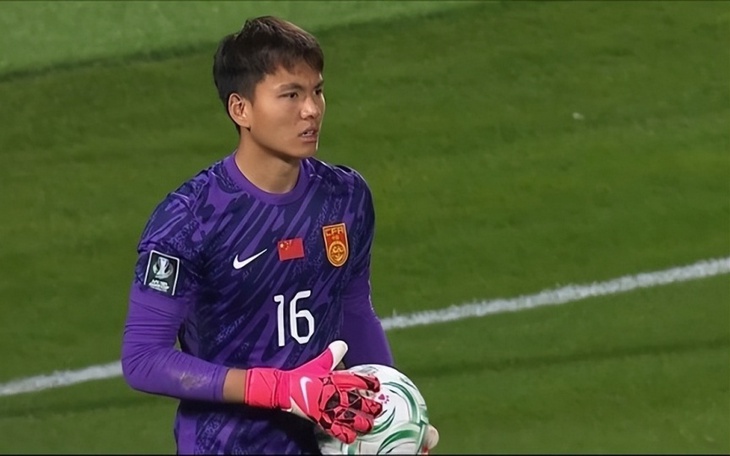 Chiêu trò tâm lý giúp thủ môn Trung Quốc thắng trận - Ảnh 3.