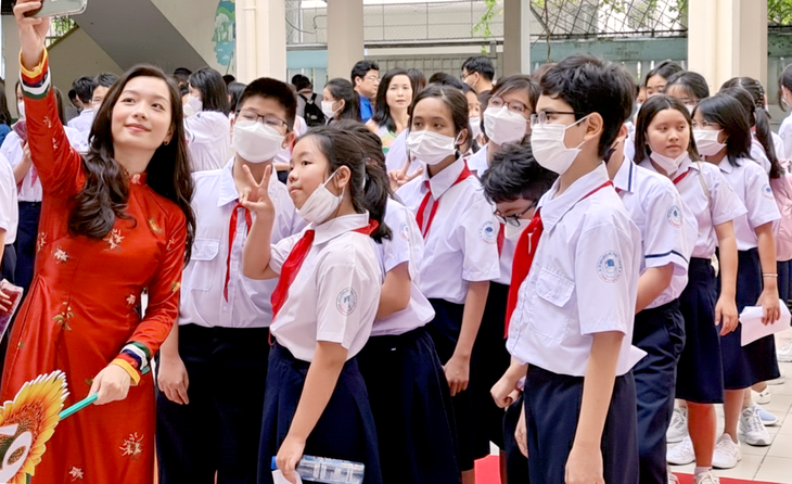 Tuyển sinh lớp 1 và 6: Mốc thời gian phụ huynh TP.HCM cần nhớ - Ảnh 1.