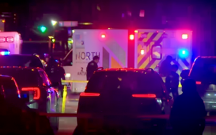 Tòa Mỹ cấm đặc vụ ICE bắt giữ, xịt hơi cay vào người biểu tình ôn hòa ở Minnesota - Ảnh 2.