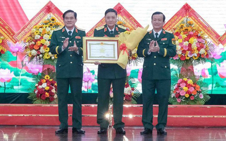 Binh đoàn 15 được phong danh hiệu Anh hùng Lực lượng vũ trang nhân dân - Ảnh 3.