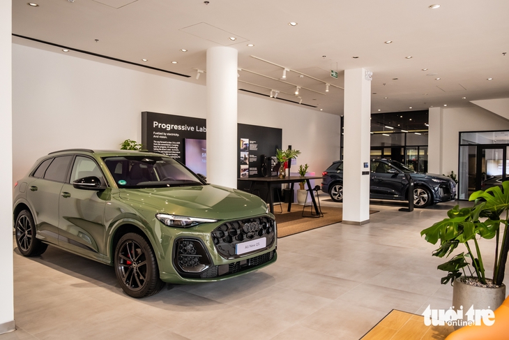 Showroom Audi lâu đời nhất Việt Nam 'lột xác': Như sảnh khách sạn 5 sao, phòng giao xe riêng tư - Ảnh 2.