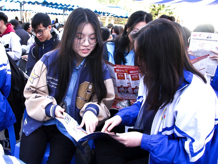 Đại học Kiến trúc TP.HCM vẫn ưu tiên xét tuyển học sinh trường chuyên, chứng chỉ quốc tế - Ảnh 1.