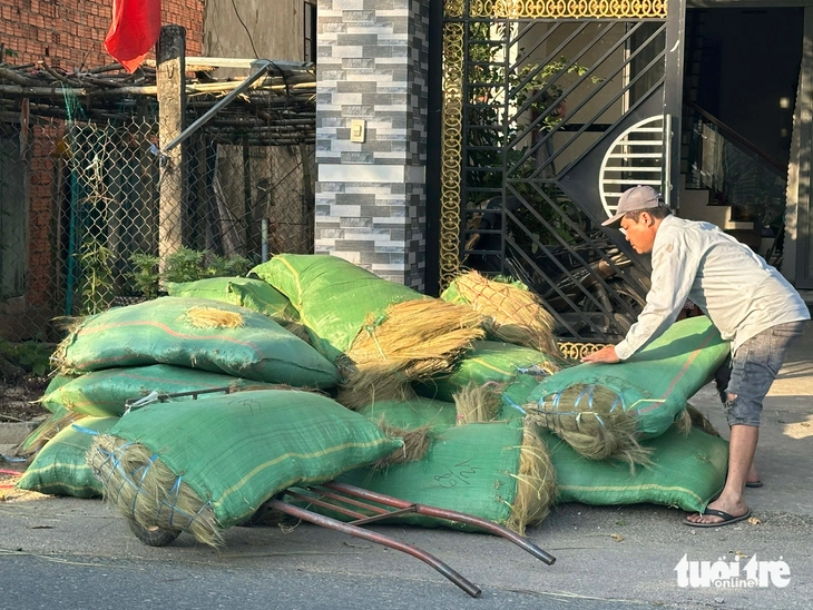 chổi đót - Ảnh 13.