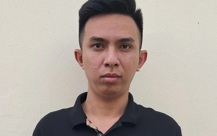 Tạm giữ 5 sà lan, 4 tàu chở 2.000 m3 cát không rõ nguồn gốc đến các vựa vật liệu ở Bến Lức, Tây Ninh - Ảnh 2.