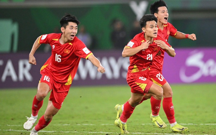 CĐV Trung Quốc: 'Chúng ta sẽ đánh bại U23 Việt Nam ở bán kết' - Ảnh 3.