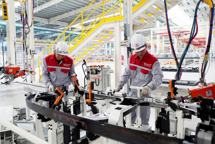 Thứ trưởng Bộ Công Thương nói về những ngành chiến lược đóng góp cho tăng trưởng - Ảnh 3.