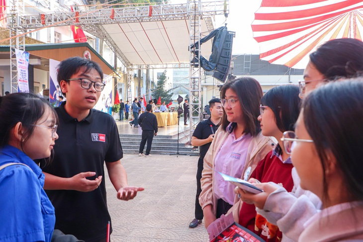 tư vấn tuyển sinh - Ảnh 4.