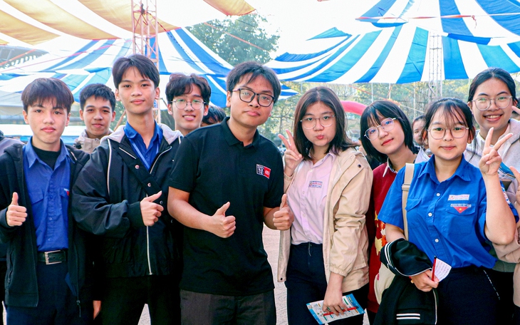 Mất ngủ lo tổ hợp C00 biến mất - Ảnh 2.