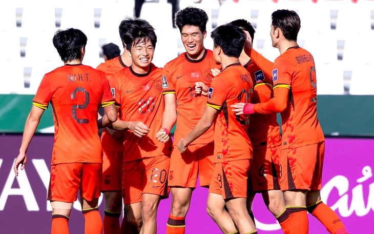 Chiêu trò tâm lý giúp thủ môn Trung Quốc thắng trận - Ảnh 2.