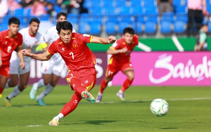 Báo Trung Quốc điểm mặt 4 cầu nguy hiểm nhất của U23 Việt Nam - Ảnh 3.