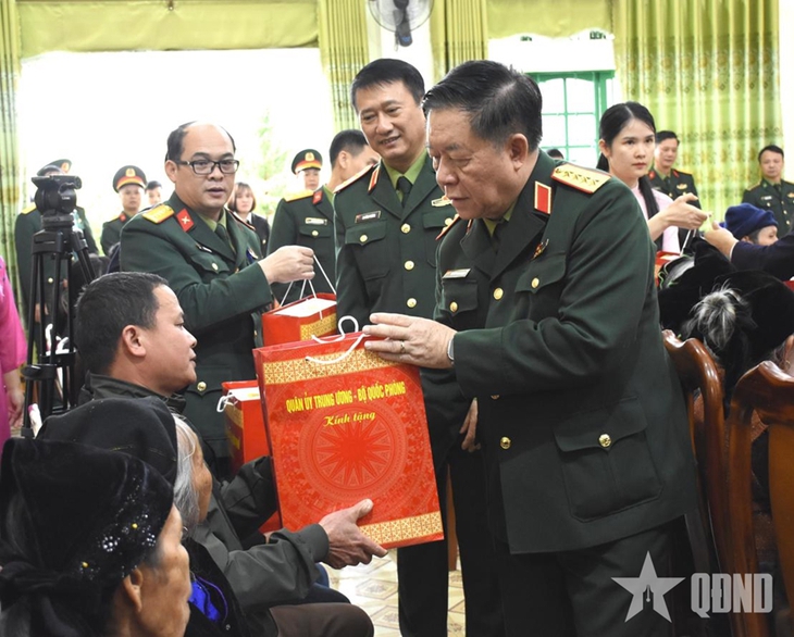 Xây dựng Đảng bộ Quân đội mẫu mực, tiêu biểu, ngang tầm nhiệm vụ - Ảnh 4.