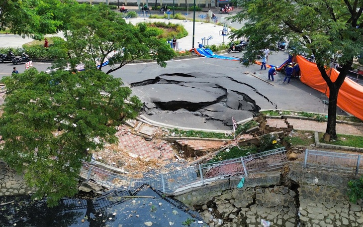 Khắc phục sụt lún ven kênh Tàu Hủ trước Tết, rà soát toàn tuyến kênh - Ảnh 2.