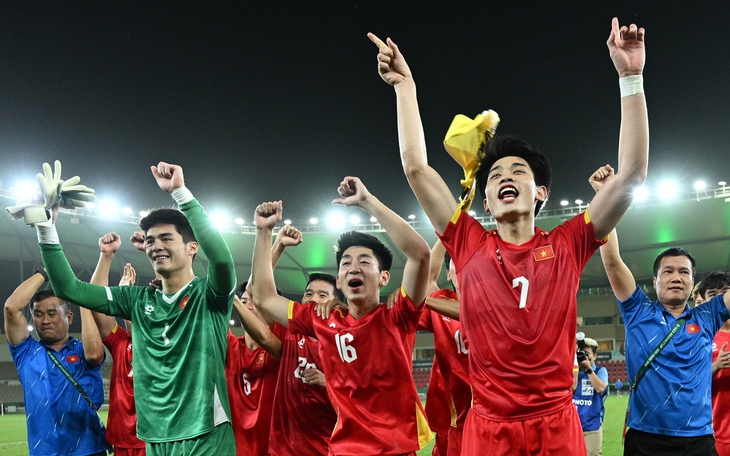 Cổ động viên đặc biệt của U23 Việt Nam - Ảnh 2.