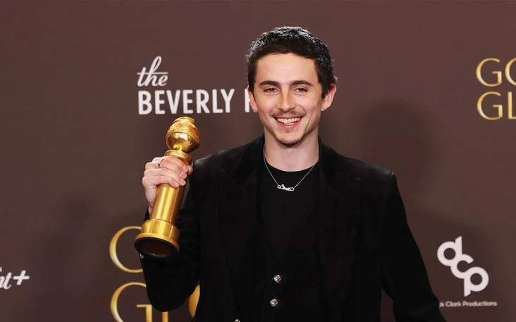 golden-globes-live-blog-timothee-17687950099921240565734.png