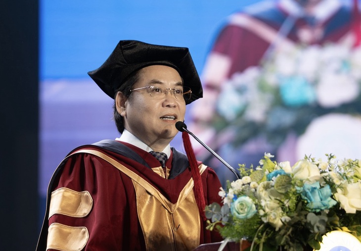 PGS.TS Nguyễn Hữu Huy Nhựt làm hiệu trưởng Trường đại học Hoa Sen - Ảnh 1.