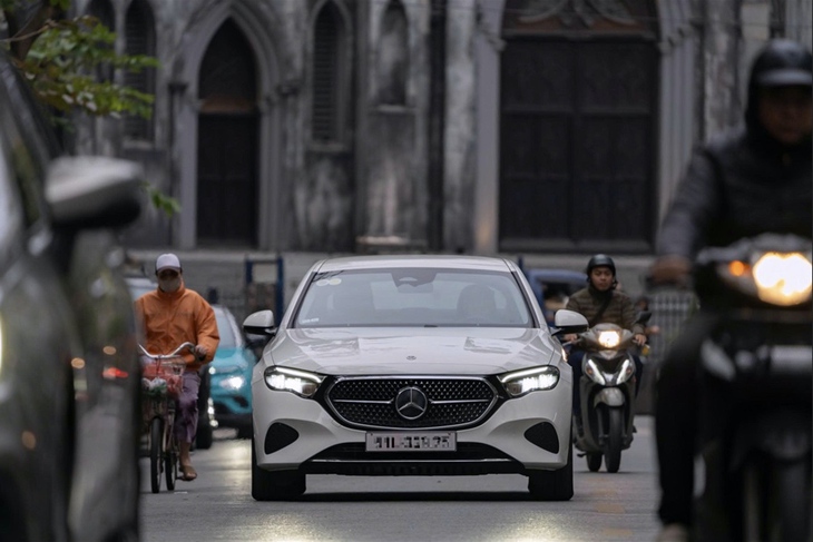 Mercedes-Benz - Ảnh 5.