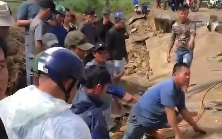 Đắk Lắk ban hành công điện khẩn sau vụ sập bờ kè làm 4 người tử vong - Ảnh 3.