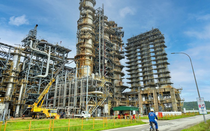 Loạt 'ông lớn' ngành dầu khí kiếm bộn tiền - Ảnh 2.