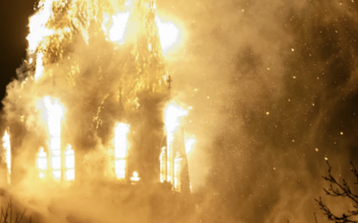 Cháy nhà 7 tầng ở Hà Nội, 2 người chết - Ảnh 3.