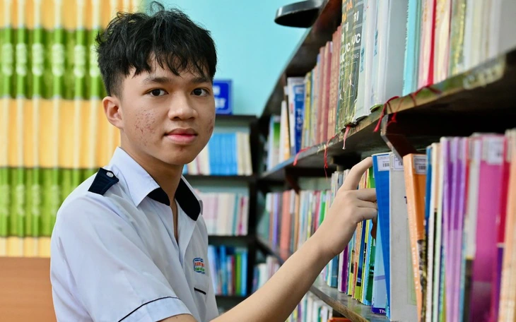 Học lớp 10 đoạt giải nhất toán quốc gia, vào top 3 điểm cao nhất - Ảnh 2.