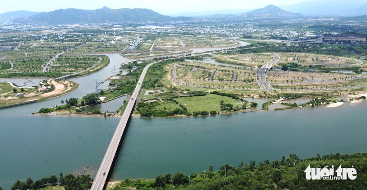 Đà Nẵng ‘rót’ gần 2.000 tỉ mở rộng tuyến đường chiến lược 6 làn xe kết nối cảng Liên Chiểu - Ảnh 2.