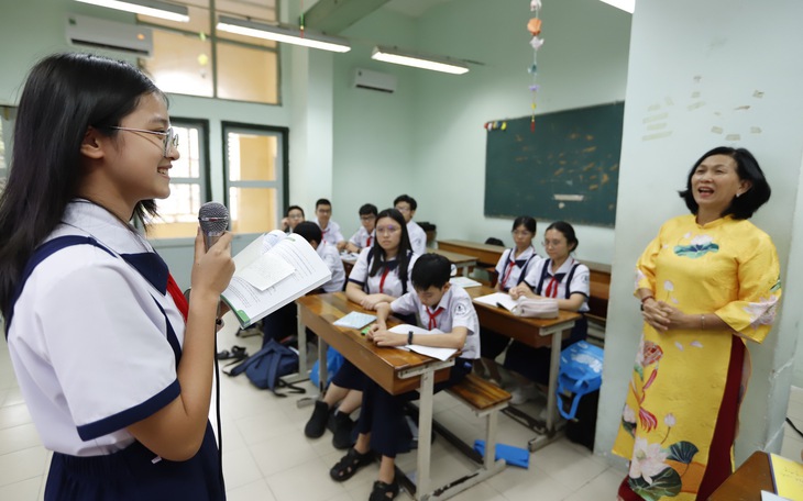 Tuyển sinh lớp 10 ở TP.HCM: Phụ huynh đề xuất thi vào đầu tháng 6-2026 - Ảnh 2.